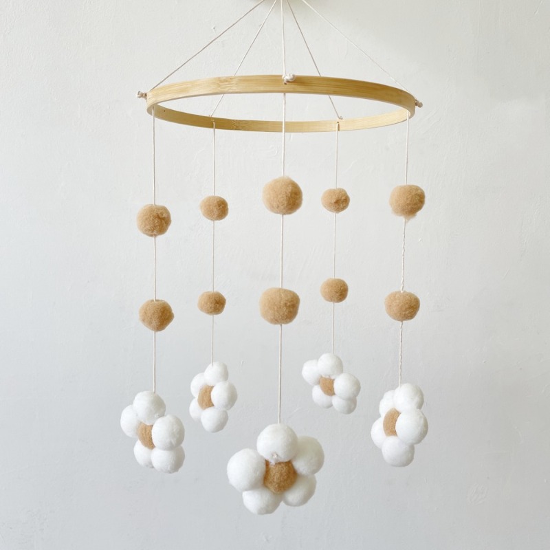 Baby Clothing Store - Ins Nordic Pelz Ball Blume Windspiel
