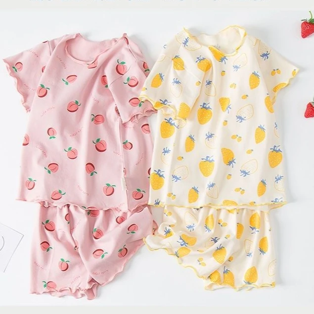 Baby Sleep Suit - Sommer-Pyjama-Set für Mädchen, Shorts mit Erdbeer-Print,