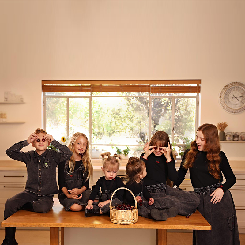 Denim Schwarz Familien-Matchin – Baby Clothing Logo Bewertung und Preis
